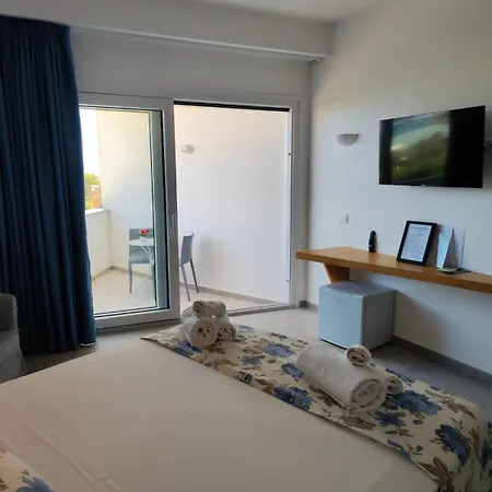Guest house Rooms, Maksim Golfo Aranci