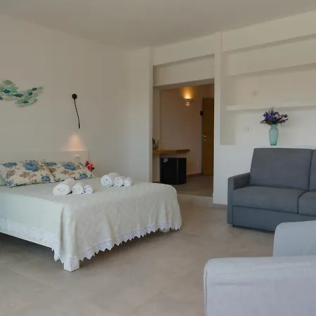 Guest house Rooms, Maksim Golfo Aranci