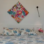 Rooms, Maksim